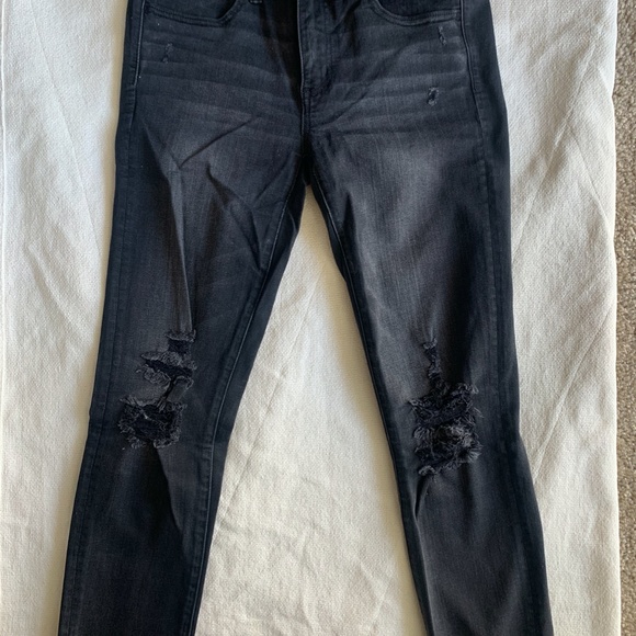 American Eagle Distressed Skinny Jeans - Picture 2 of 2